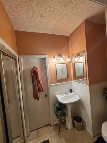 Building Photo - 13219 Emily Rd