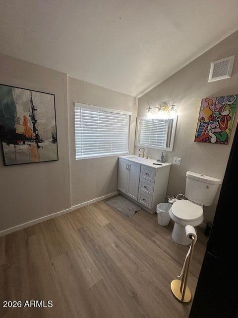 Building Photo - 1705 6th Green St