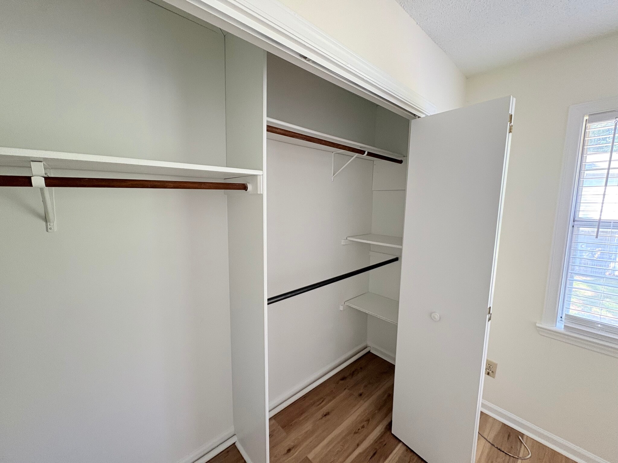 Main Bedroom Closet - 109 Chaucer Ct