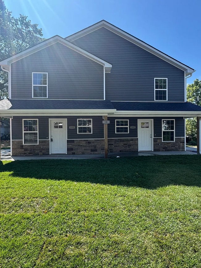 Building Photo - 14 3rd Ave