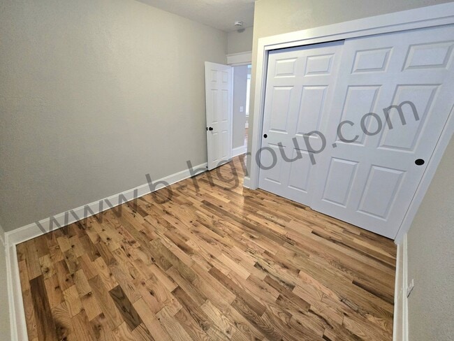 Building Photo - 2629 Roosevelt Rd