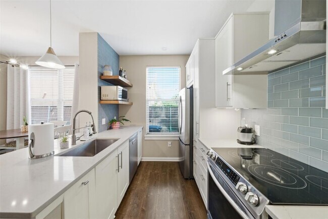 Building Photo - 1201 Grove Blvd