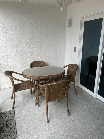 Building Photo - 7785 Estero Blvd