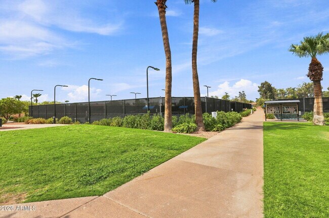 Building Photo - 22114 N San Ramon Dr