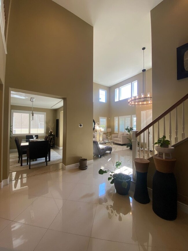Building Photo - 14660 Meadowsweet Dr