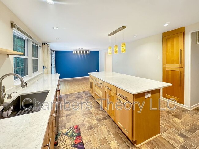 Building Photo - 2200 Jester Ct