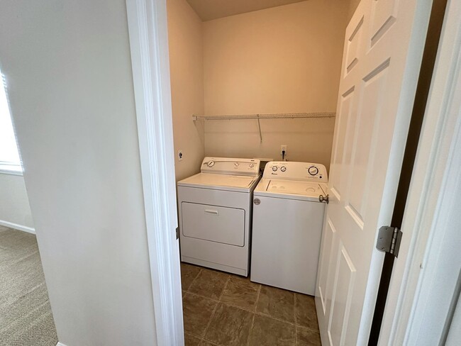 Building Photo - Sanders Mill Neighborhood 3 Bedroom, 2 Bat...