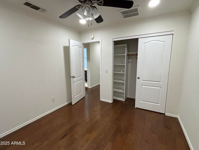 Building Photo - 1231 N Tercera Ct