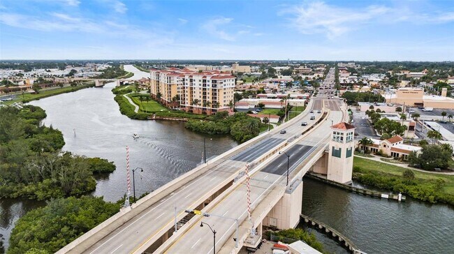 Building Photo - 116 Myakka Dr