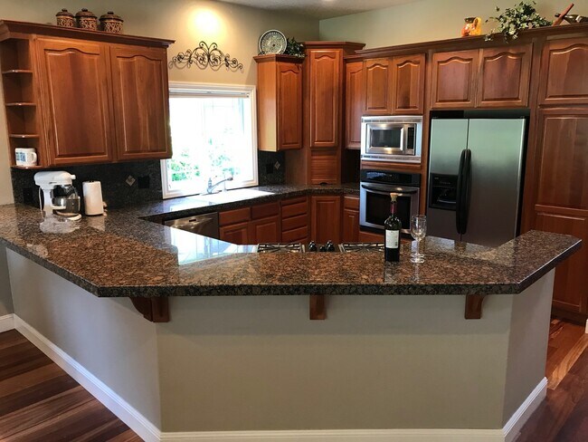 Building Photo - 788 Tukwila Dr