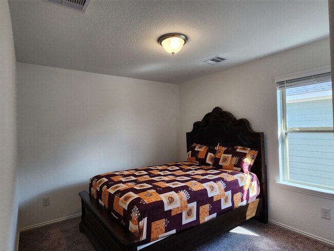 Building Photo - 31322 Whitfield Ct