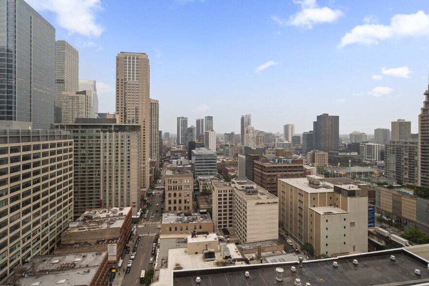 Building Photo - 440 N Wabash Ave
