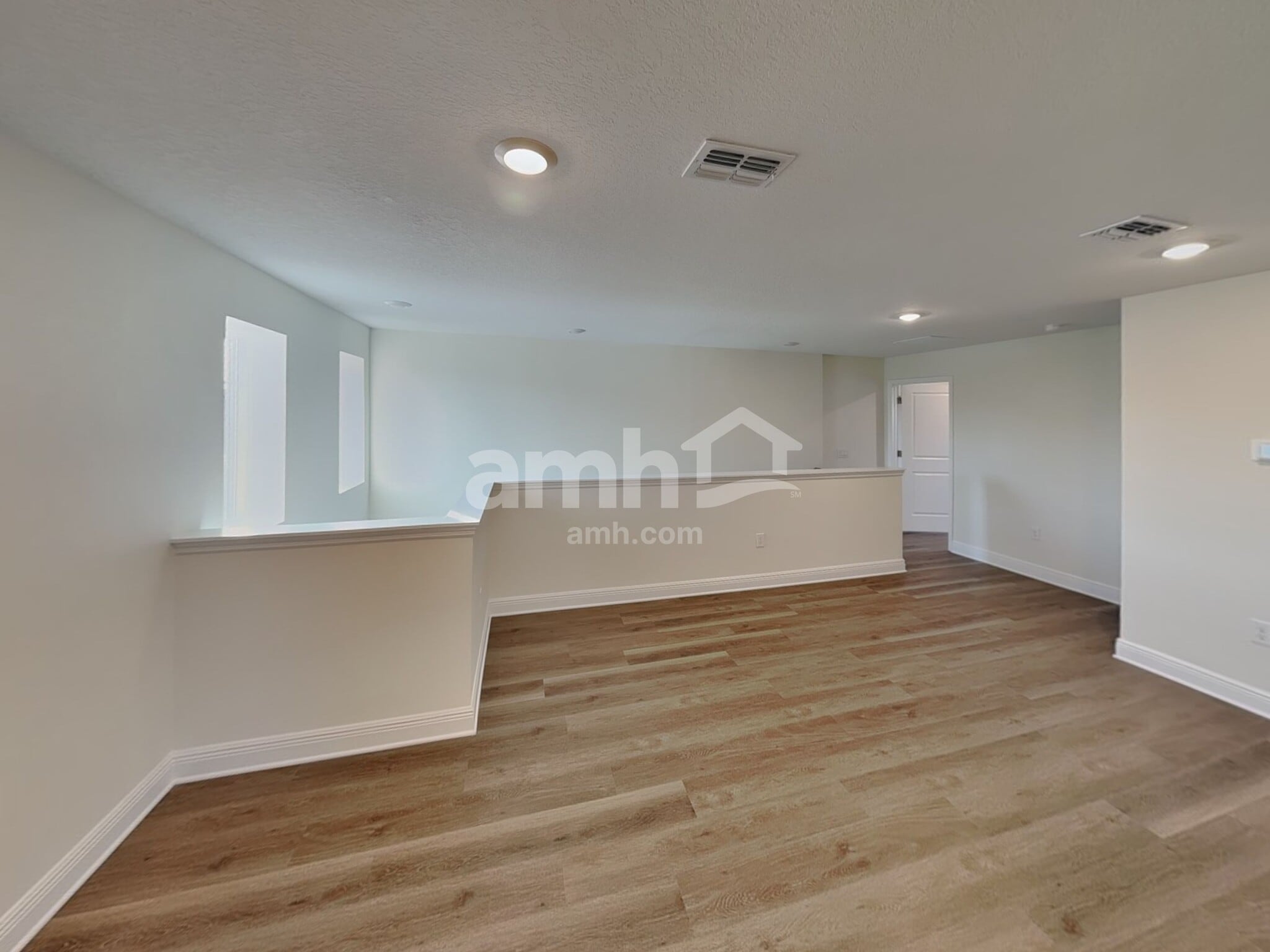 Building Photo - 5970 Sycamore Pl St