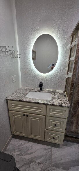 Master sink - 985 Juniper Ct