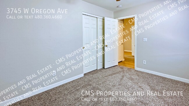 Building Photo - 3745 W Oregon Ave