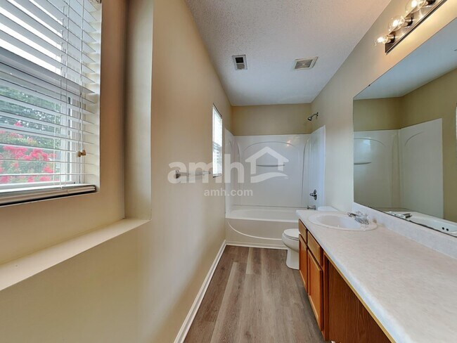 Building Photo - 1053 Kings Mountain Ln