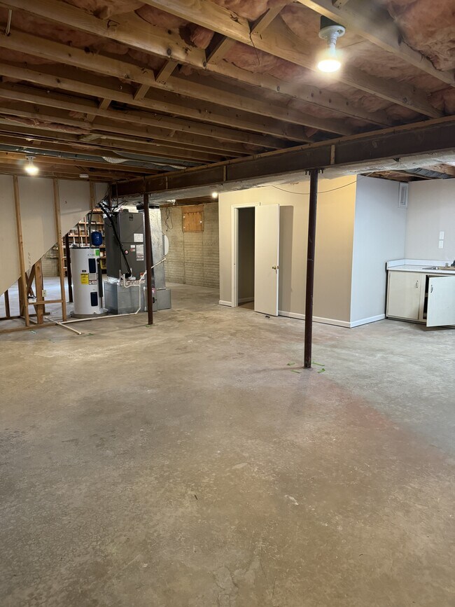 Building Photo - 1115 Aquia Dr