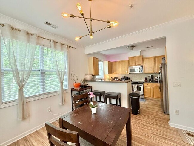 Building Photo - 3131 Hemlock Forest Cir