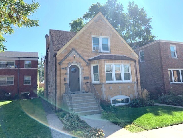 Primary Photo - 10931 S Artesian Ave