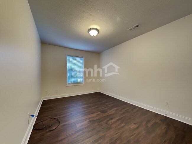 Building Photo - 127 Ann Cove Ln