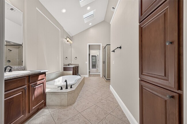 Building Photo - 10834 Poolman Pl