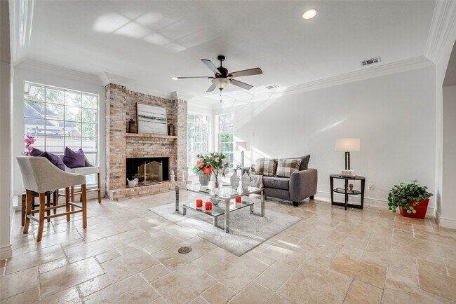 Building Photo - 5534 Honor Dr