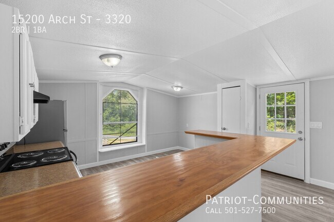 Building Photo - 15200 Arch St