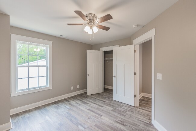 Building Photo - 3316 Chattanooga Rd