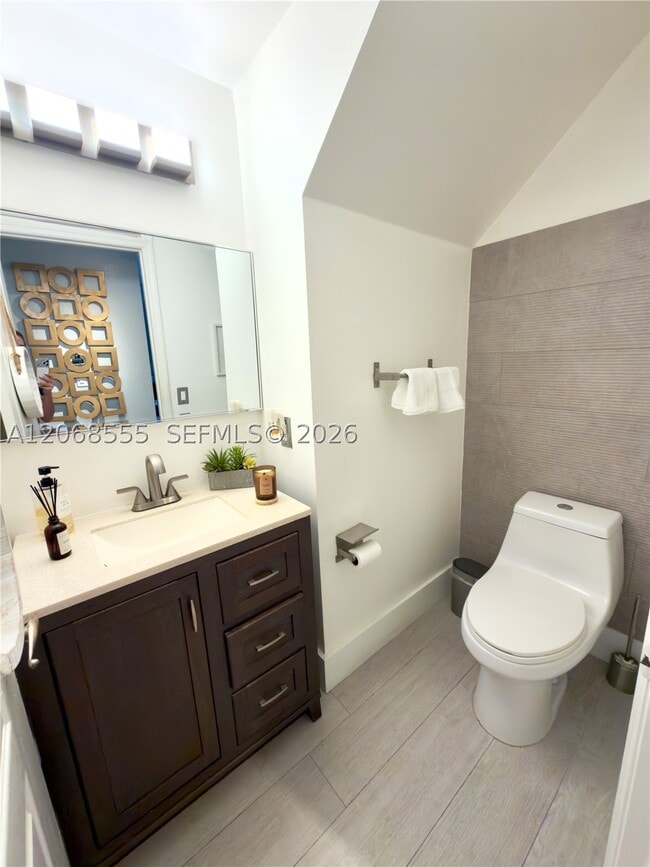 Building Photo - 5042 NW 114th Ct
