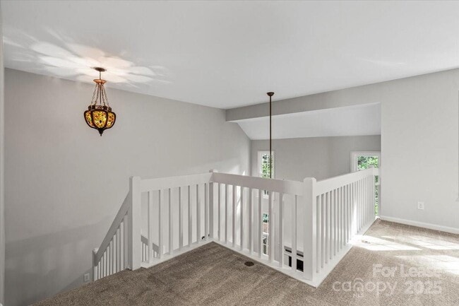 Building Photo - 9022 Roseton Ln