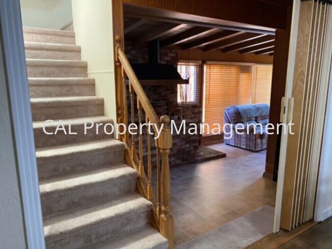 Building Photo - Beautiful 4 Bedroom Home in Salinas, CA