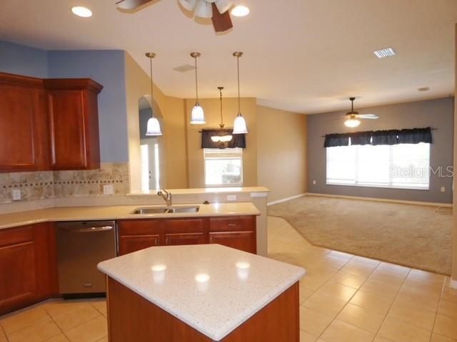 Building Photo - 2630 Lookout Ln