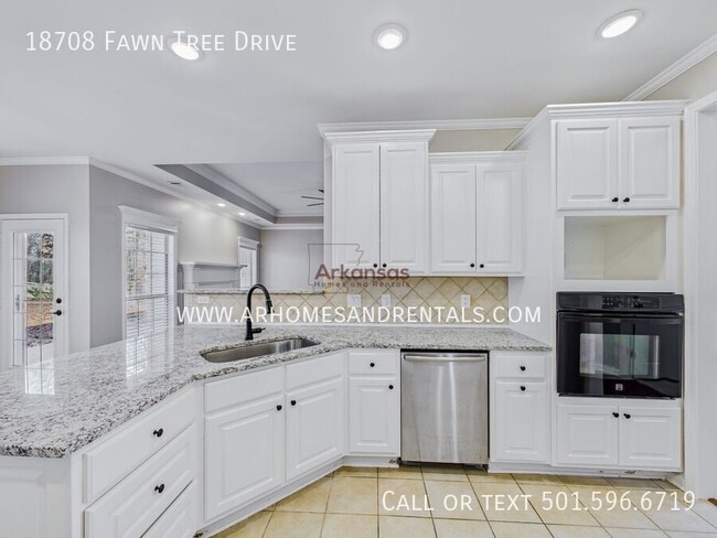 Building Photo - 18708 Fawn Tree Dr