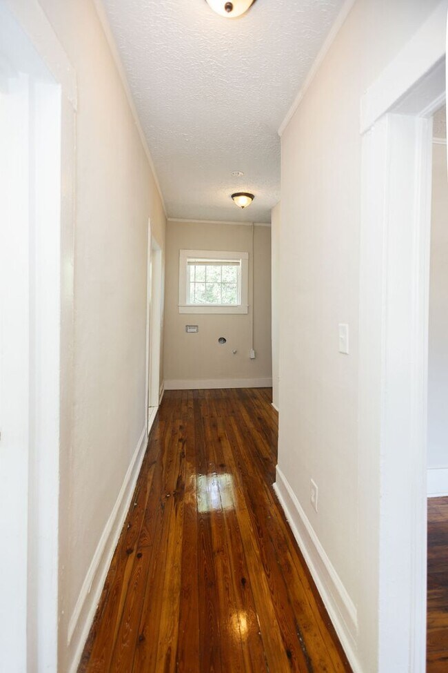 Building Photo - 116 N 14th St