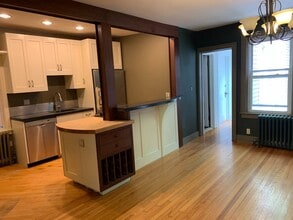 Building Photo - 253 Park Ave