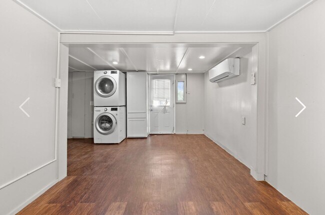 Building Photo - Great rental near Texas Tech University an...