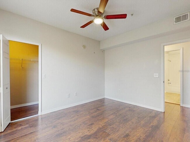 Building Photo - 5578 Metrowest Blvd