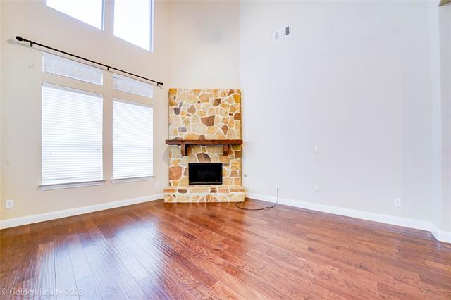 Building Photo - 10125 Waterstone Way