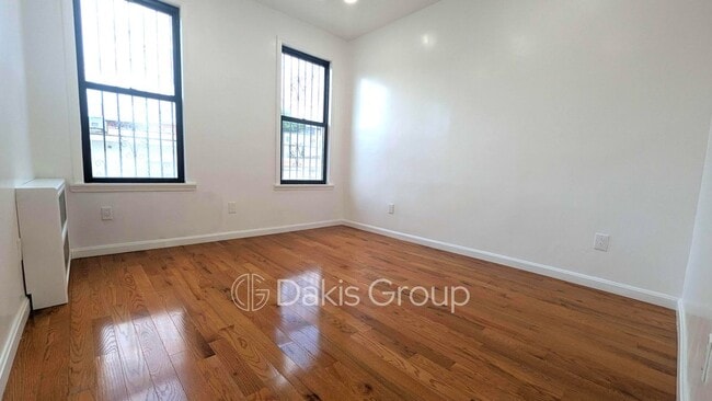 Building Photo - 24-28 35th Street, A