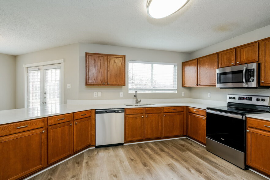 Building Photo - 8126 Mossberg Dr