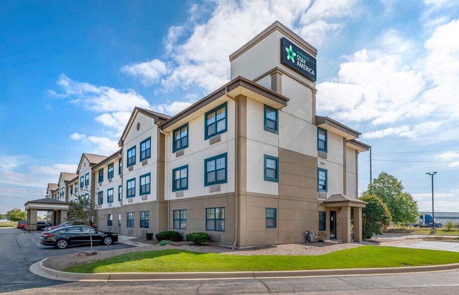 Primary Photo - Furnished Studio-Chicago - Romeoville - Bo...