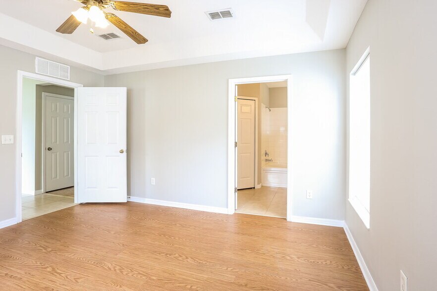 Building Photo - 17236 Poppy Fields Ln