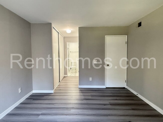 Building Photo - 13272 Wimberly Square