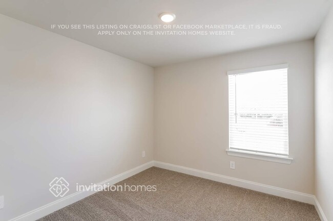 Building Photo - 277 River Rock Dr