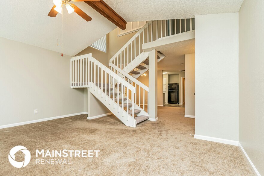 Building Photo - 1412 Hackamore St