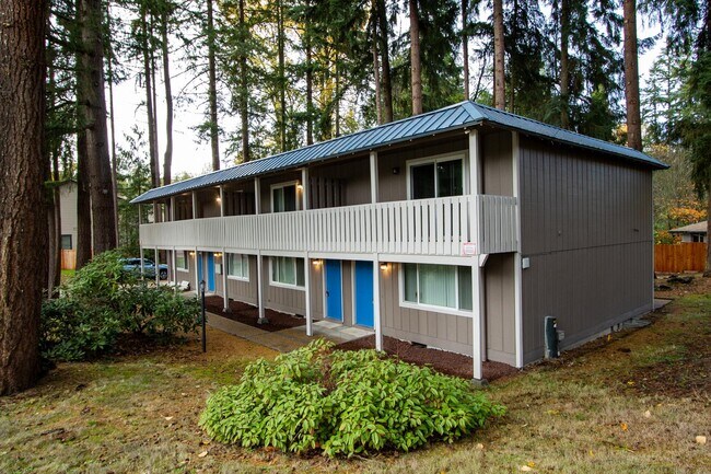 Building Photo - 403 43rd Ave SW