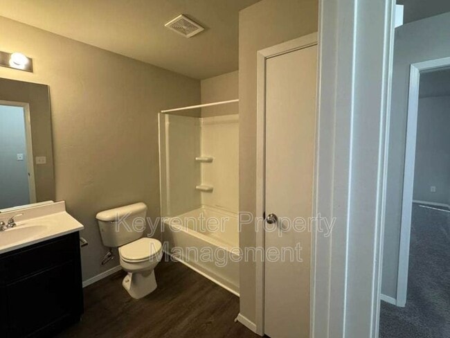 Building Photo - 1515 Chuck Wagon Dr