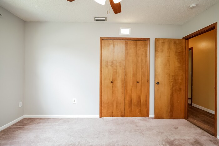 Building Photo - 540 Haverlake Cir