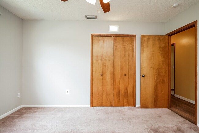 Building Photo - Spacious 3-Bedroom Home with Pool