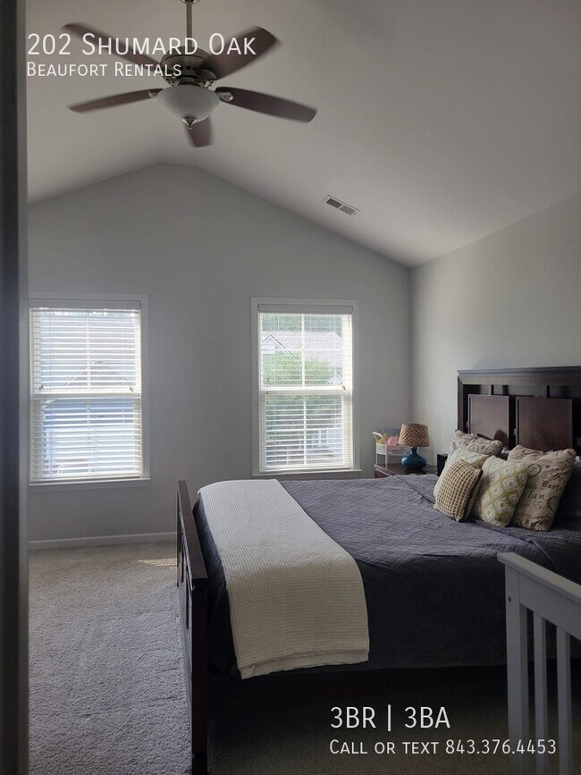Building Photo - 202 Shumard Oak